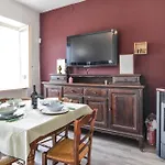 2 Bedroom Beautiful In Nyaraló Cortazzone