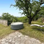 2 Bedroom Beautiful In Nyaraló *