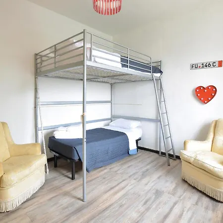 2 Bedroom Beautiful In * 코르타조네