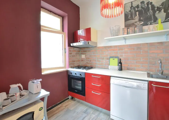 2 Bedroom Beautiful In *