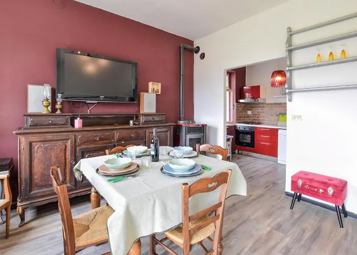 Vakantiehuis 2 Bedroom Beautiful In Cortazzone